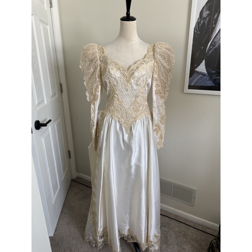 Union Made Vintage 80s Ivory Satin Sequin & Lace Long Sleeve Wedding Dress sz 10